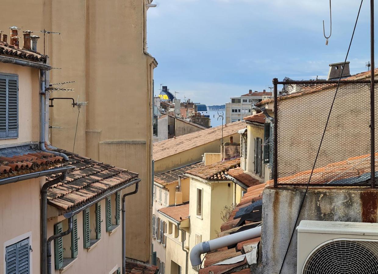 GregBnb-com - Centre Ancien - Studio Roof-Top - CLIMATISÉ - 5eme étage Toulon Extérieur photo